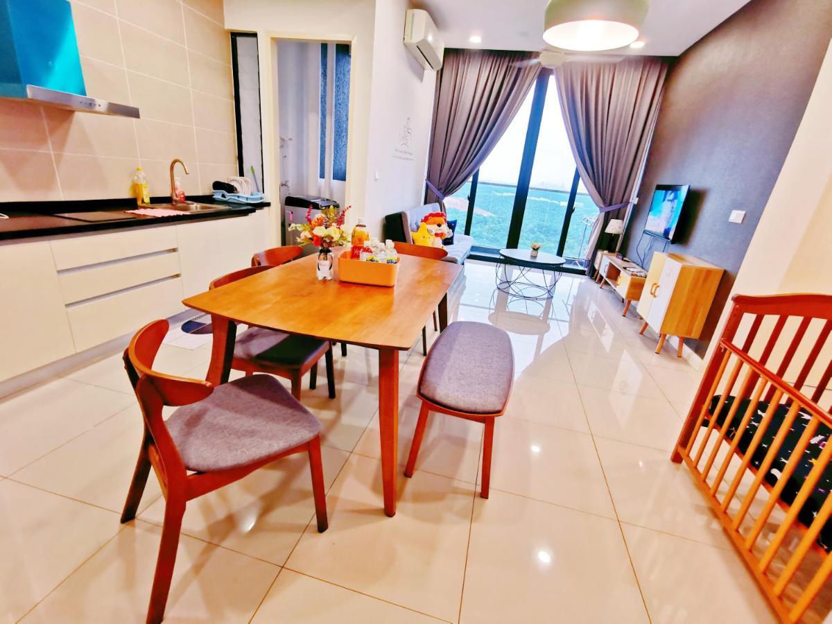 Legoland -Happy Starlight Suite-2B2R, 8Pax -Lakeview Nusajaya  Exterior photo